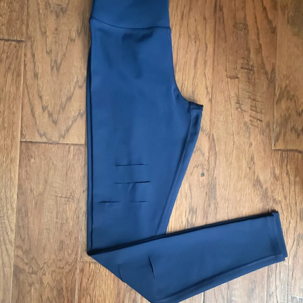 Alo ripped warrior pant, size small
